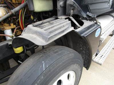 Freightliner Columbia Left for a Freightliner COLUMBIA 120