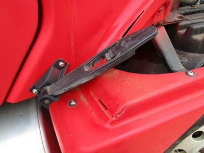 Freightliner Columbia Right for a Freightliner COLUMBIA 120