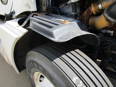 Freightliner Columbia Right for a Freightliner COLUMBIA 120