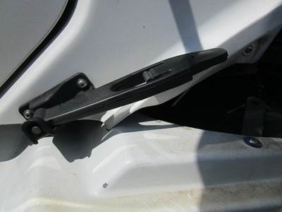 Freightliner Columbia Right for a Freightliner COLUMBIA 120