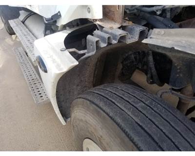 Used 2005 Freightliner Columbia 120 Right Black Plastic Inner Fender Well
