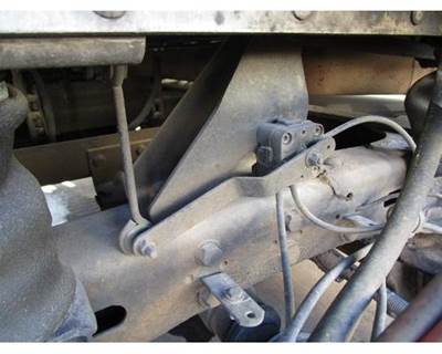 Used 2006 Freightliner Columbia 120 Rear Cab Air Leveling Valve