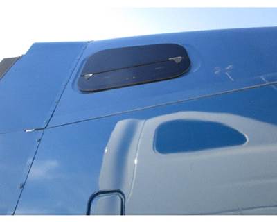 Used 2007 Freightliner Columbia Upper Sleeper Window, Right Side, Fits Columbia 120