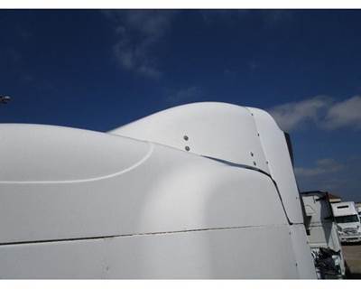 Used 2006 Freightliner Columbia 120 Roof Air Dam