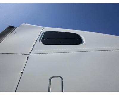Used 2007 Freightliner Columbia 120 Right Upper Sleeper Window