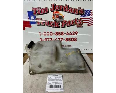 Used 2006 Freightliner Columbia 120 Washer Fluid Reservoir with Pump, Part # A22-52303