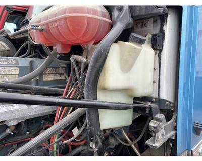 Used Freightliner Coronado Windshield Washer Fluid Reservoir for Coronado 132