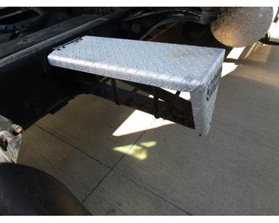 Used 2007 Freightliner ST120 Pro Tech Frame Mounted Chain Holder