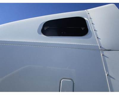 Used 2007 Freightliner ST120 Left Upper Sleeper Window