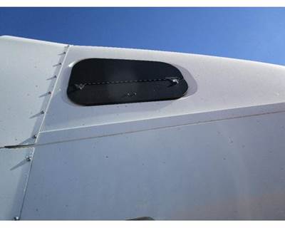 Used 2007 Freightliner ST120 Right Upper Sleeper Window
