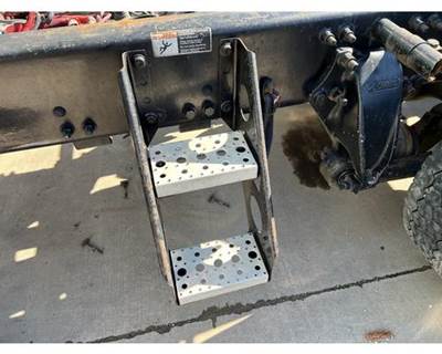 Used 2007 Freightliner ST120 Frame Mounted Side Steps