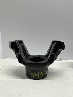 Used Fuller 9 series transmission yoke
P/N: 25WYS45