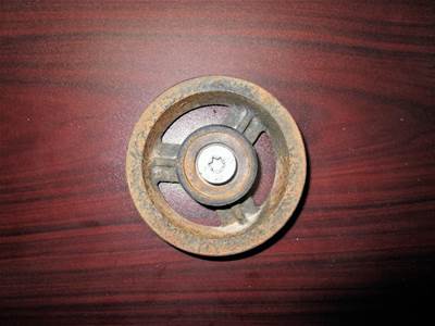 USED INTERNATIONAL PULLEY. 
P/N: 1822647C2