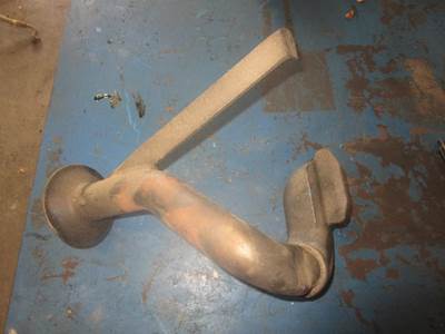 USED INTERNATIONAL DT466E REAR SUMP OIL PICK UP TUBE. 
P/N: 1814737C2