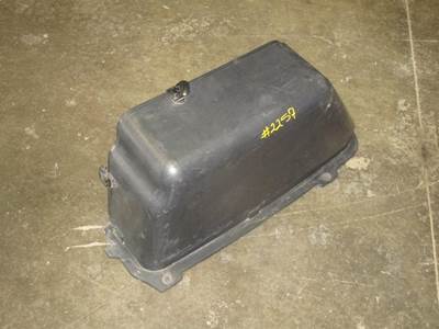 USED INTERNATIONAL 4300-7600 DOGHOUSE **SOME DAMAGE TO BOLT HOLES**
