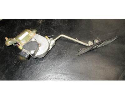 USED INTERNATIONAL 4700/4900 ACCELERATOR PEDAL
