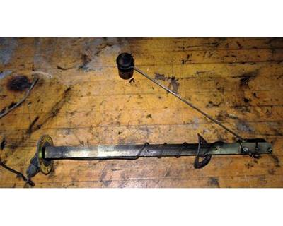 USED INTERNATIONAL FUEL SENDING UNIT