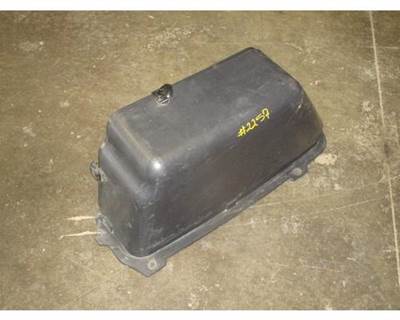 USED INTERNATIONAL 4300-7600 DOGHOUSE **SOME DAMAGE TO BOLT HOLES**