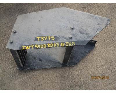Used 2004 International 9400I Frame Steps