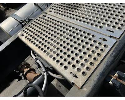 Used 2019 International RH613 Aluminum Catwalk