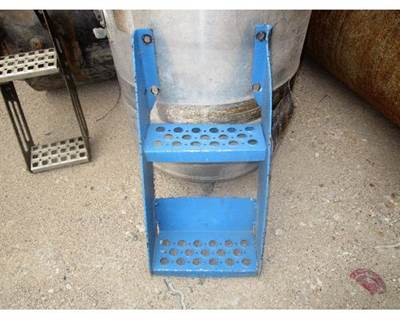 USED KENWORTH FRAME STEPS. 
APPROX.13 INCHES WIDE BY 25 INCHES TALL