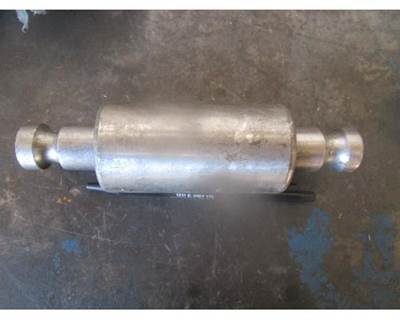 NEW KENWORTH SPRING EYE BUSHING P/N:B65-1012
"PIN-SPRING RUBBER"  (S19138)