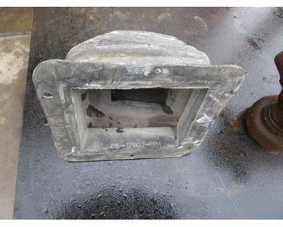 USED KENWORTH SHIFTER RUBBER BOOT P/N: 05-17807-00