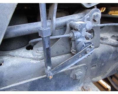 Used 2009 Kenworth T2000 Cab Air Leveling Valve