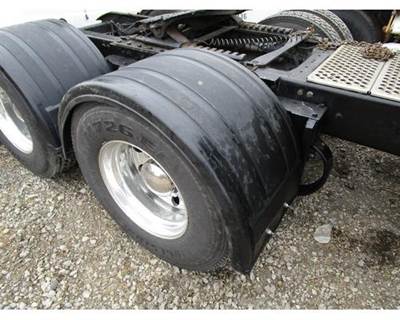 Used 2014 Kenworth T660 Featherwing Rear Quarter Fender Tire Cover