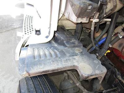 Kenworth T680 Right for a Kenworth T700