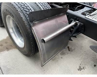 Used 2018 Kenworth T680 Chrome Right Rear Quarter Fender