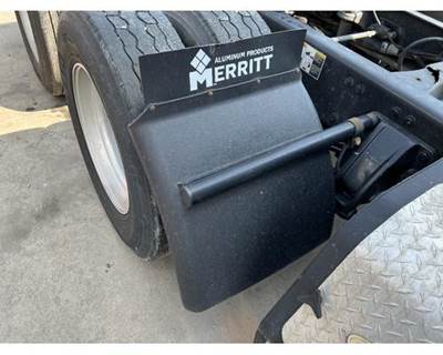 Used 2017 Kenworth T680 Right Rear Quarter Fender, Black Plastic
