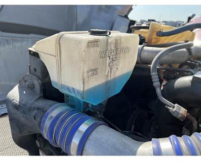Used 2020 Kenworth T680 Windshield Washer Fluid Reservoir