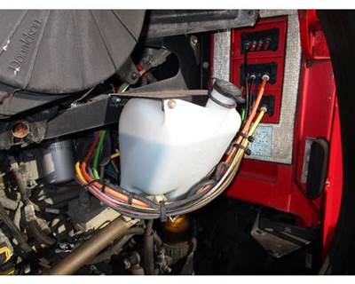 Used 2013 Kenworth T700 Windshield Washer Bottle