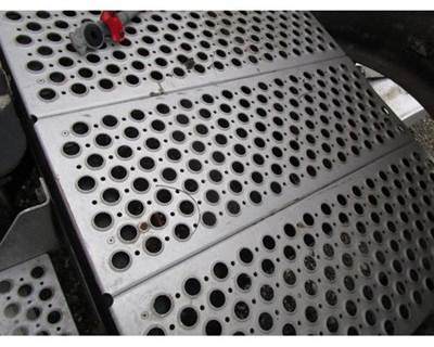 Used 2006 Kenworth T800 Aluminum Catwalk Section 33" x 12"