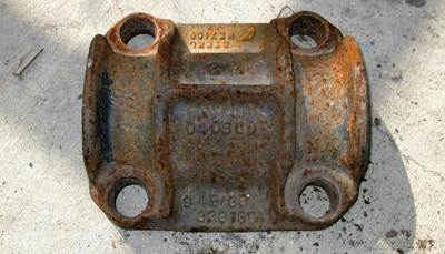 USED MACK CAMEL BACK SUSPENSION TRUNNION CAP. P/N: 3381351