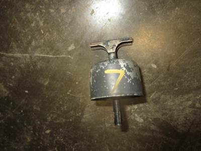 USED MACK OIL FILL CAP. 
P/N: 222GB213