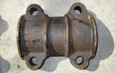 USED MACK CAMEL BACK SUSPENSION TRUNNION CAP. P/N: E-5211