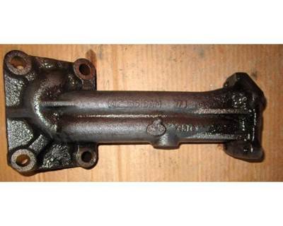 USED MACK OIL BRACKET. 
P/N: 142GB516AM