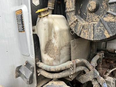 Mack Pinnacle CXU613 for a Mack CXU613