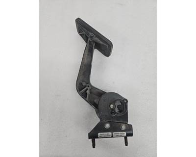 USED PACCAR ACCELERATOR PEDAL (NO SENSOR) P/N: 05-20110-001