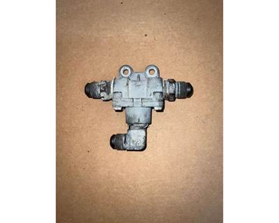 Used Paccar Fuel Splitter Valve, Part # 2252-2D for Sterling LT8500
