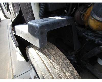 Used 2006 Peterbilt 387 Right Inner Fender Well, Black Plastic