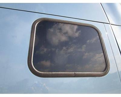Used 2007 Peterbilt 387 Lower Sleeper Window