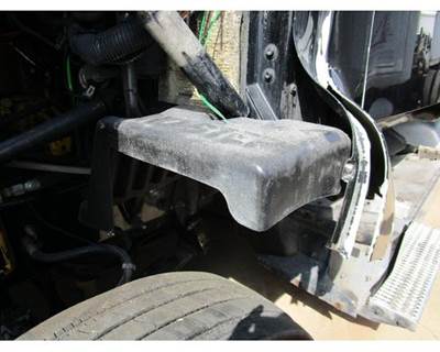 Used 2006 Peterbilt 387 Left Front Inner Fender Well