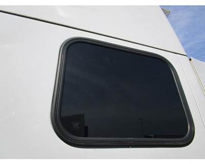 Used 2001 Peterbilt 387 Left Sleeper Window