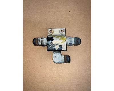 Used 2014 Peterbilt 388 Fuel Splitter Valve, Part # 2252-2D