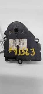 USED A/C HEATER BLEND DOOR ACTUATOR
P/N # PP-GF30, 434215937, 651271**** 2 PIN
