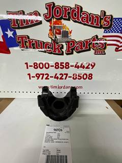 USED SPICER 1710 HALF ROUND YOKE WITH DUST COVER
SPICER P/N:  6-4-8451. 