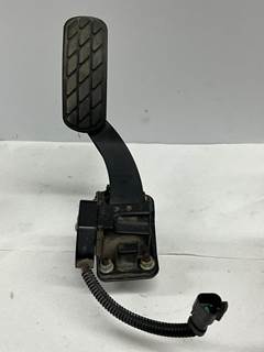 USED CAT ACCELERATOR PEDAL WITH CAT THROTTLE POSITION SENSOR.  ACCELERATOR PEDAL